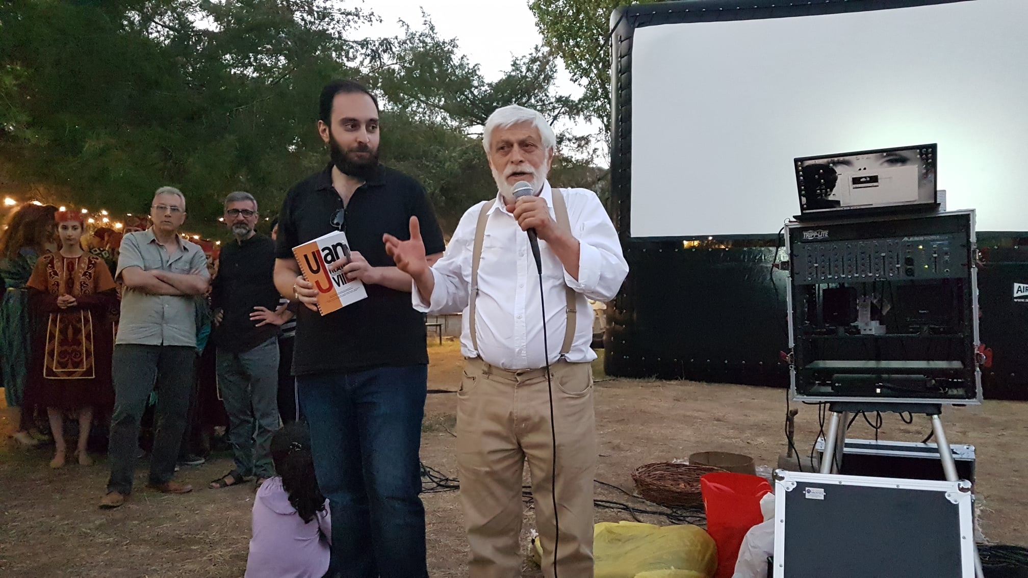 Բացօթյա ներկայացում